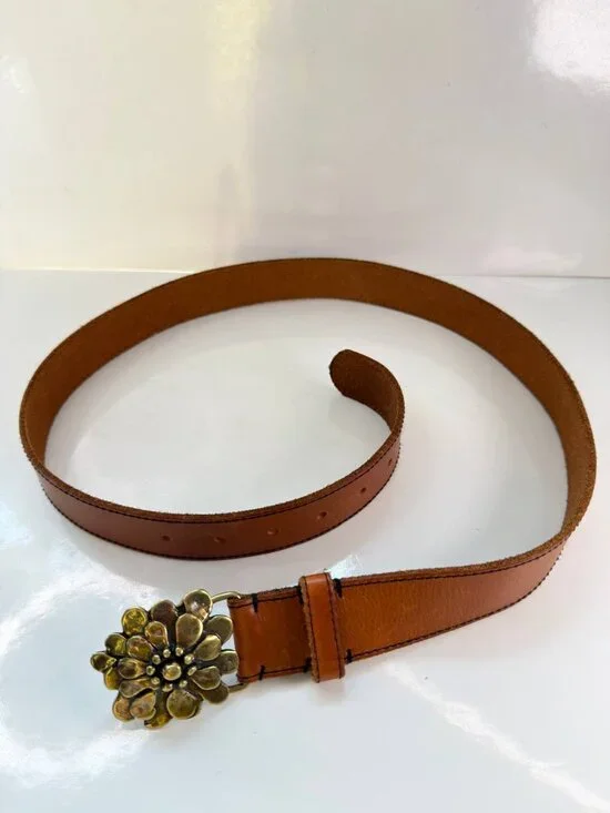 Vintage Genuine Leather Belt with Floral Buckle – Size L/XL - Picture 10 of 12
